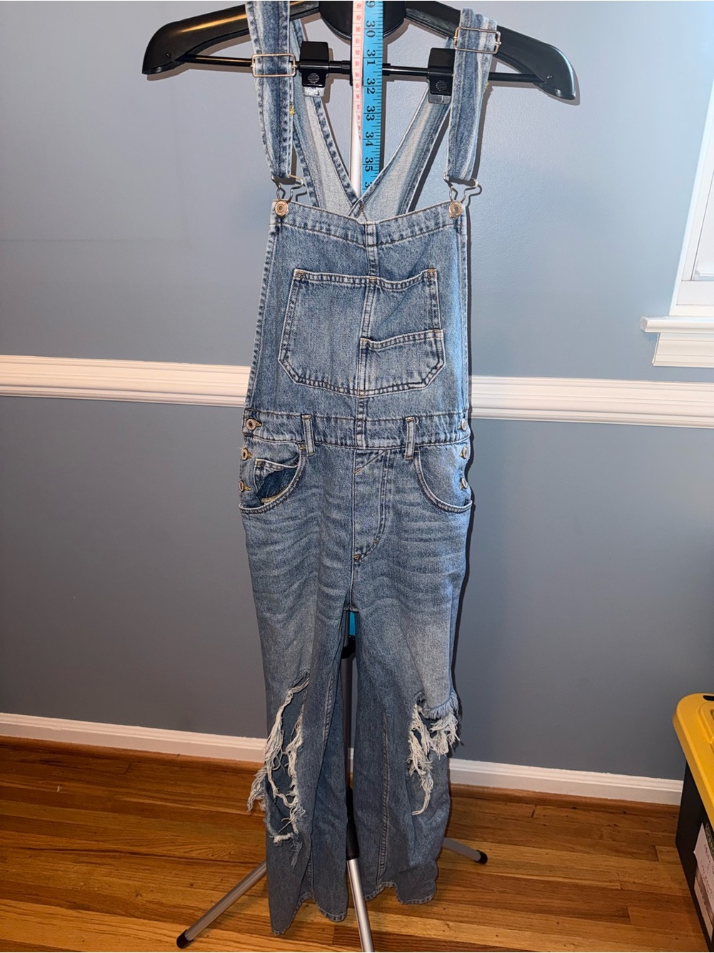 Free People We The Free Ziggy Distressed Denim Overalls XS 27”